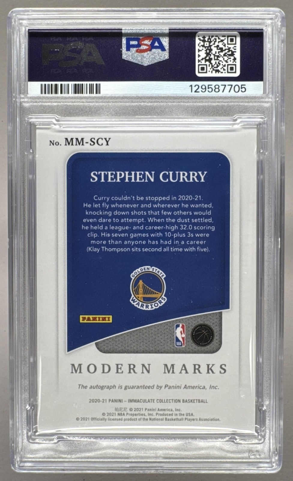 Stephen Curry 2020 Panini Immaculate Red Modern Marks Auto 8/25 PSA 8 view 2