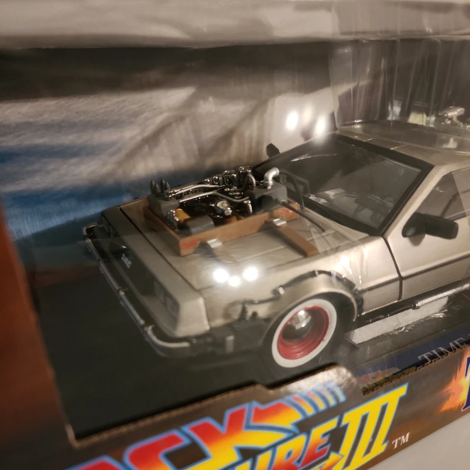 Sunstar 2712 1:18 Scale Back to the Future Delorean Time Machine Part 3 Western - Image 3 of 4