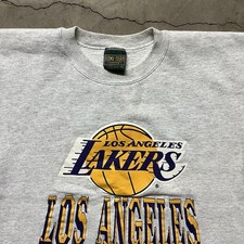 Vintage 90  s NBA Los Angeles Lakers Basketball     Crewneck Sweater XL