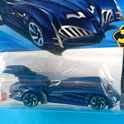 HOT WHEELS 2025 BATMAN & ROBIN BATMOBILE DARK BLUE 2/250 HYX61