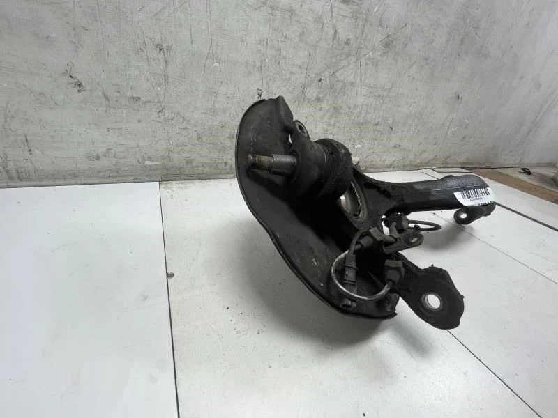 Honda Accord 2011 sedán LX husillo delantero derecho nudillo cubo de rueda OEM+ Foto 2 de 4