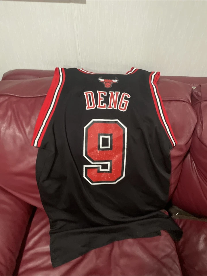 Men's S Adidas Chicago Bulls Luol Deng #9 NBA Basketball Jersey - Image 2 of 2