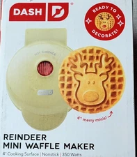 Dash Electric Mini Waffle Maker  Reindeer NEW 