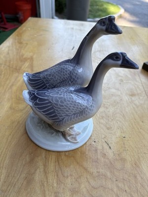 Porcelain figurine ''Geese''. Denmark, Copenhagen, Royal Copenhagen #2068