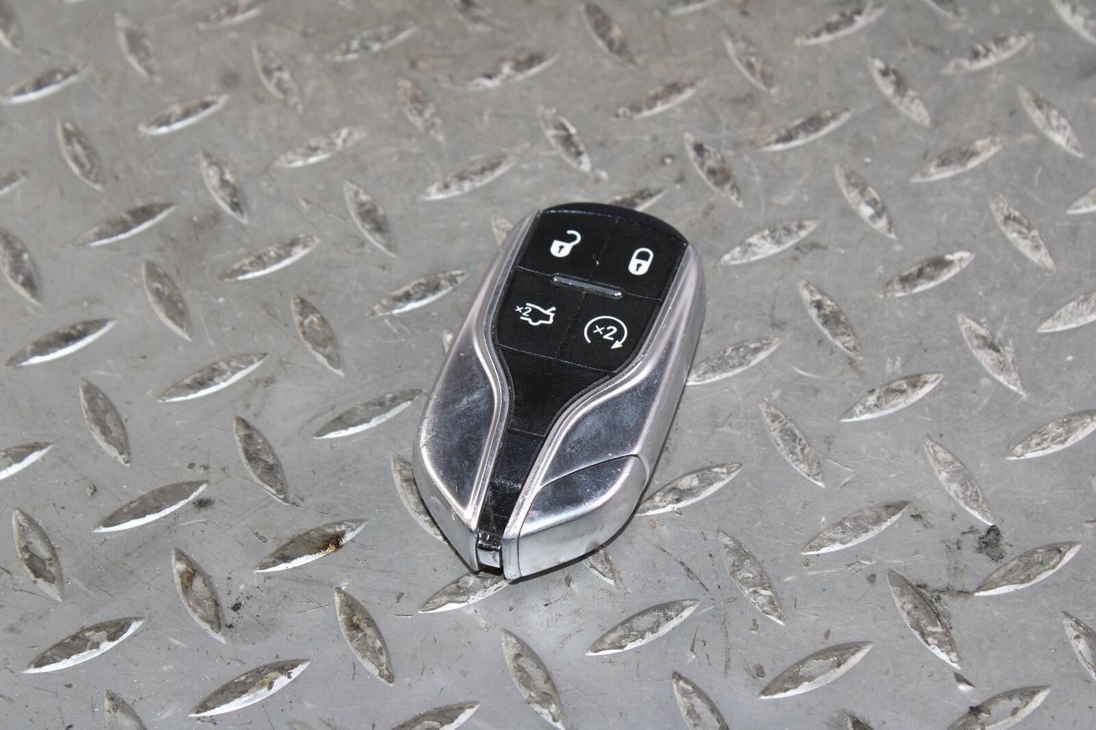 Maserati Ghibli 2014-2022 Key fob Chrome