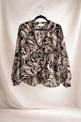 CeCe Beige Black Floral Button-Up V-Neck Rayon Blouse Long Sleeve Women's Large
