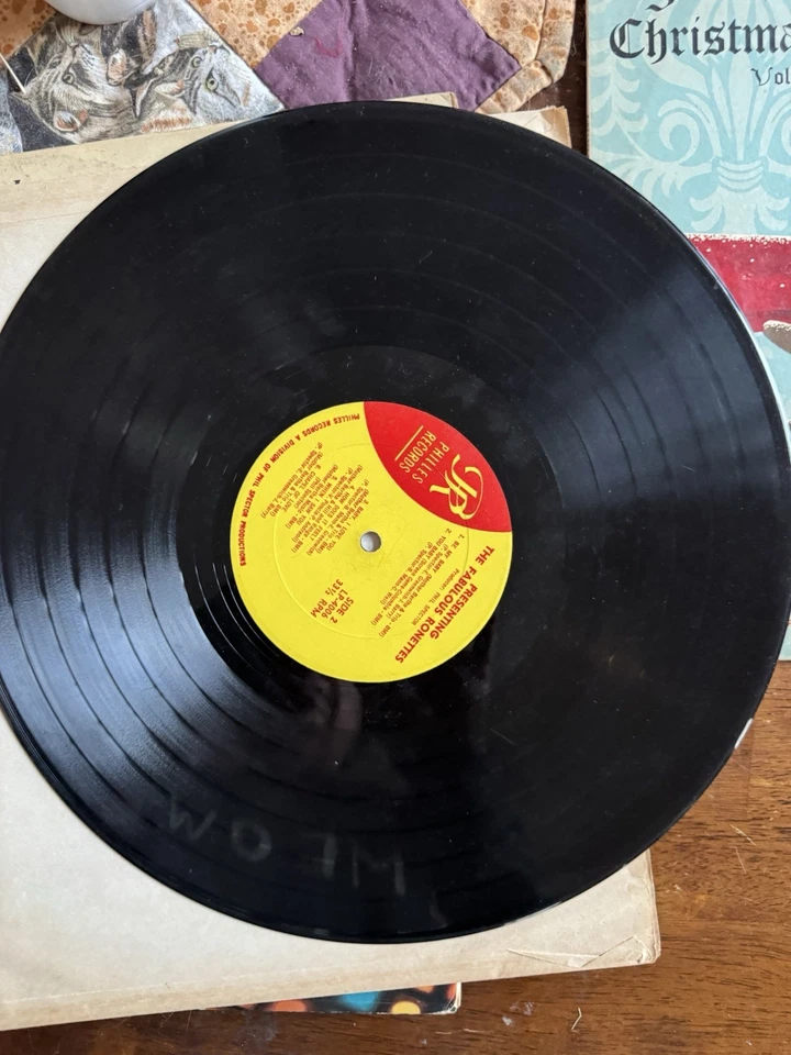 Presenting the Fabulous Ronettes Featuring Veronica by The Ronettes 1964 - Image 4 of 4