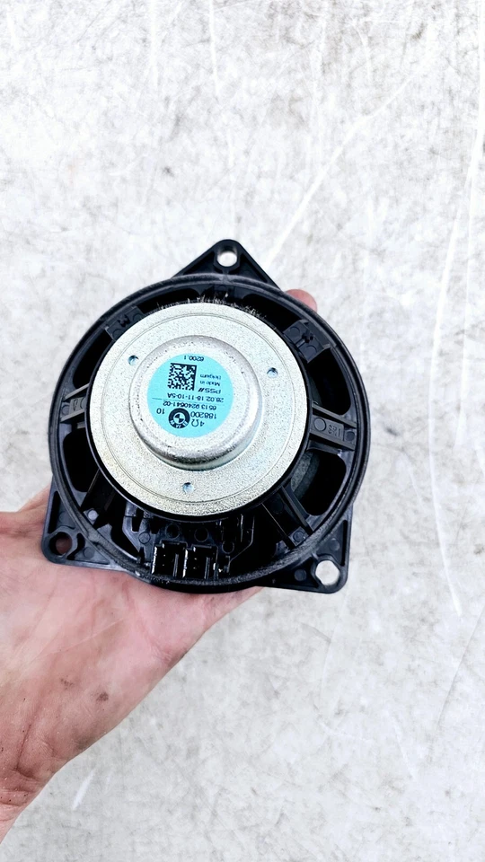 Altavoz BMW 430i serie 4 puertas HIFI 2014-2020 gama media sonidos Foto 4 de 4