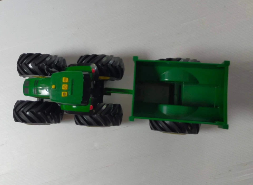 Tomy John Deere - Monster Treads Tractor & Trailer  W/Lights & Sounds Working - Image 2 of 4