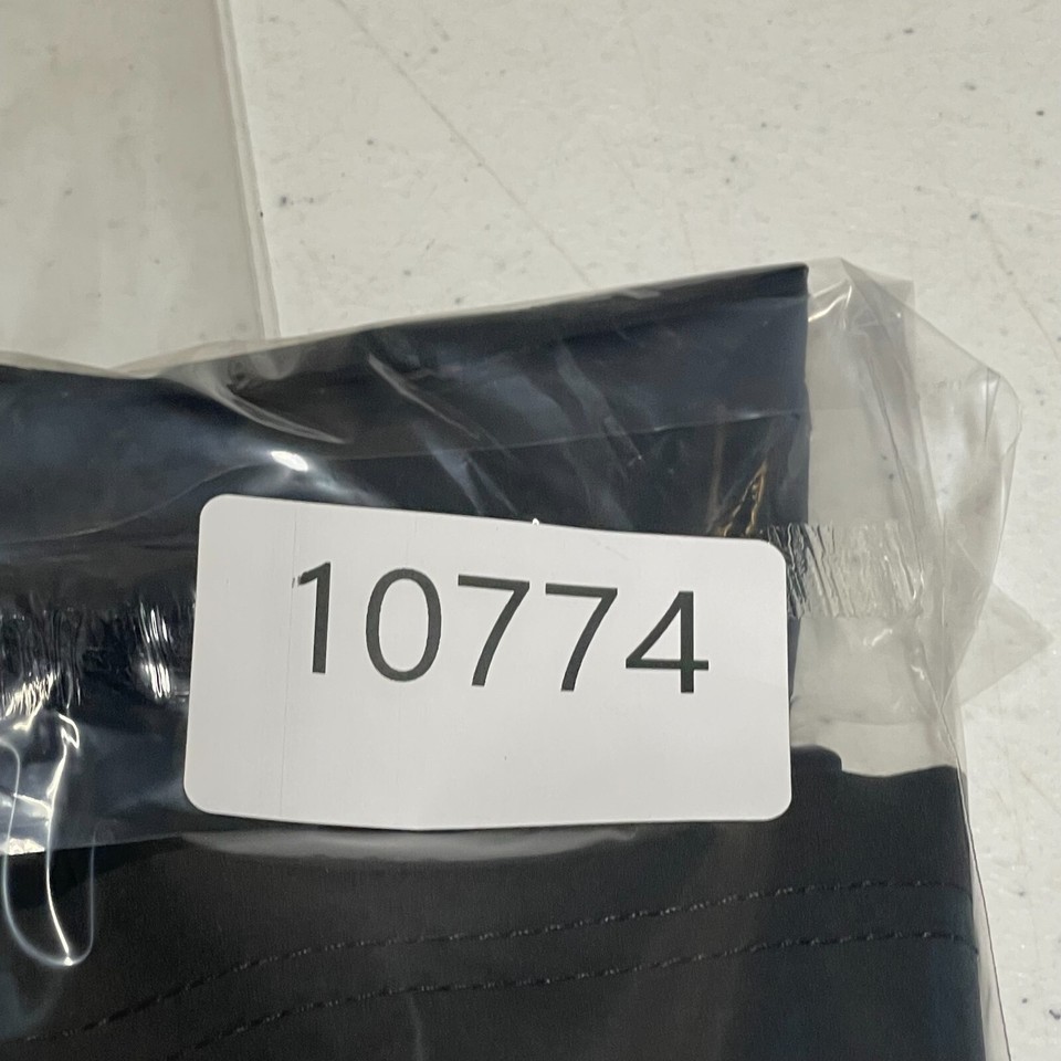 Oakley Shorts Mens 36 Black Golf Performance Stretch Flat Front Hybrid