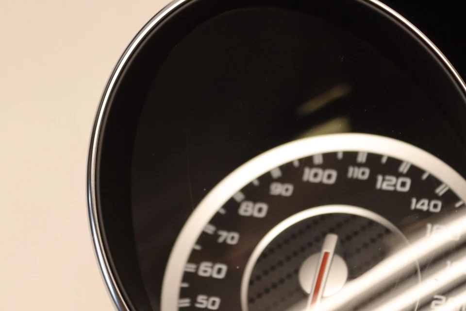 MERCEDES CLA45 AMG C117 2014-2015 CUADRO DE INSTRUMENTOS MEDIDOR VELOCÍMETRO OEM Foto 2 de 4
