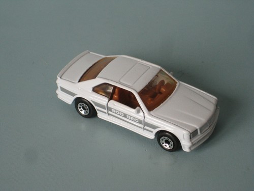 Matchbox Mercedes-Benz 500SEC White Body with Silver sides RARE Boxed Saudi - Picture 3 of 4