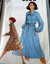  LOVELY VTG 1970s DRESS Sewing Pattern SMALL Uncut