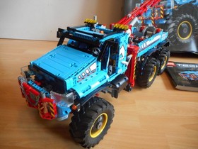 LEGO Technic 6x6 All Terrain Tow Truck with Box (Lego No: 42070)