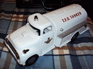 TONKA 1957 - FORD WATER TANKER, TONKA FIRE DEPT. #5
