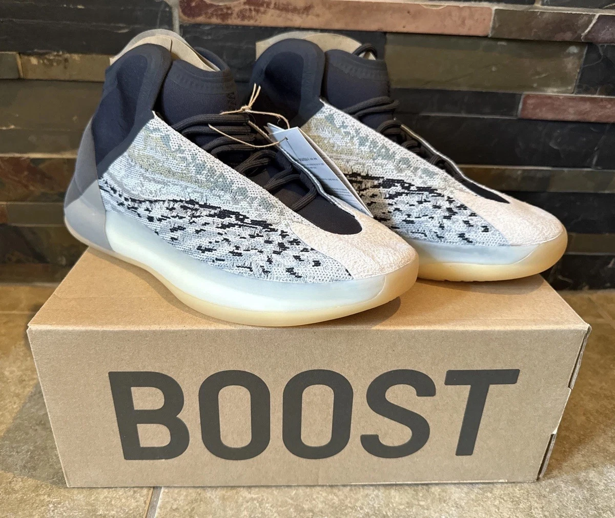 YEEZY QNTM “SEA TEAL\