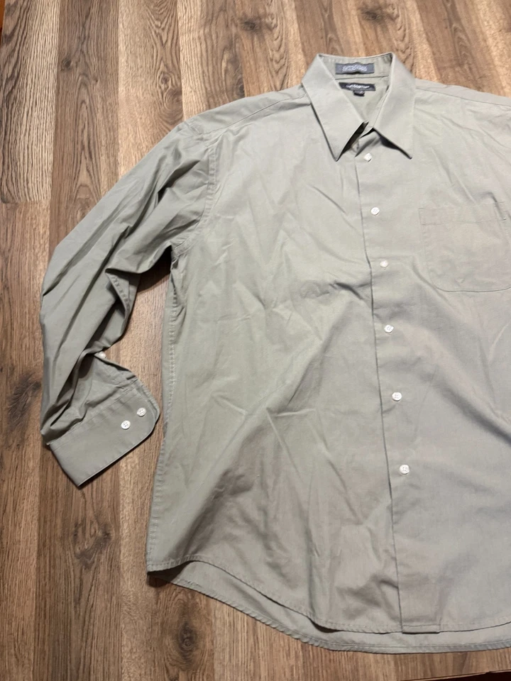 Croft & Barrow Shirt Men's Large, 16.5-17, 34/35 Green Long Sleeve Button Up - Image 3 of 4