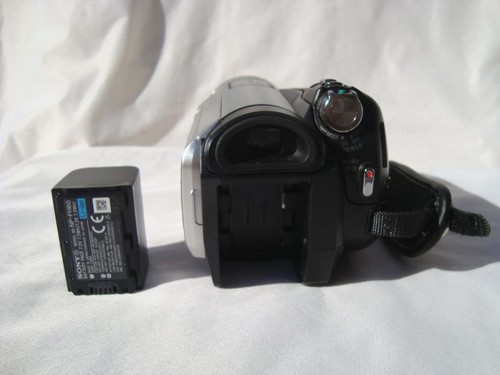 VIDEOCAMERA SONY HDR-HC5E MINI DV HDV HI-DEF HD. 1 anno di garanzia. CON SCATOLA. Ottime condizioni - Foto 5 di 11