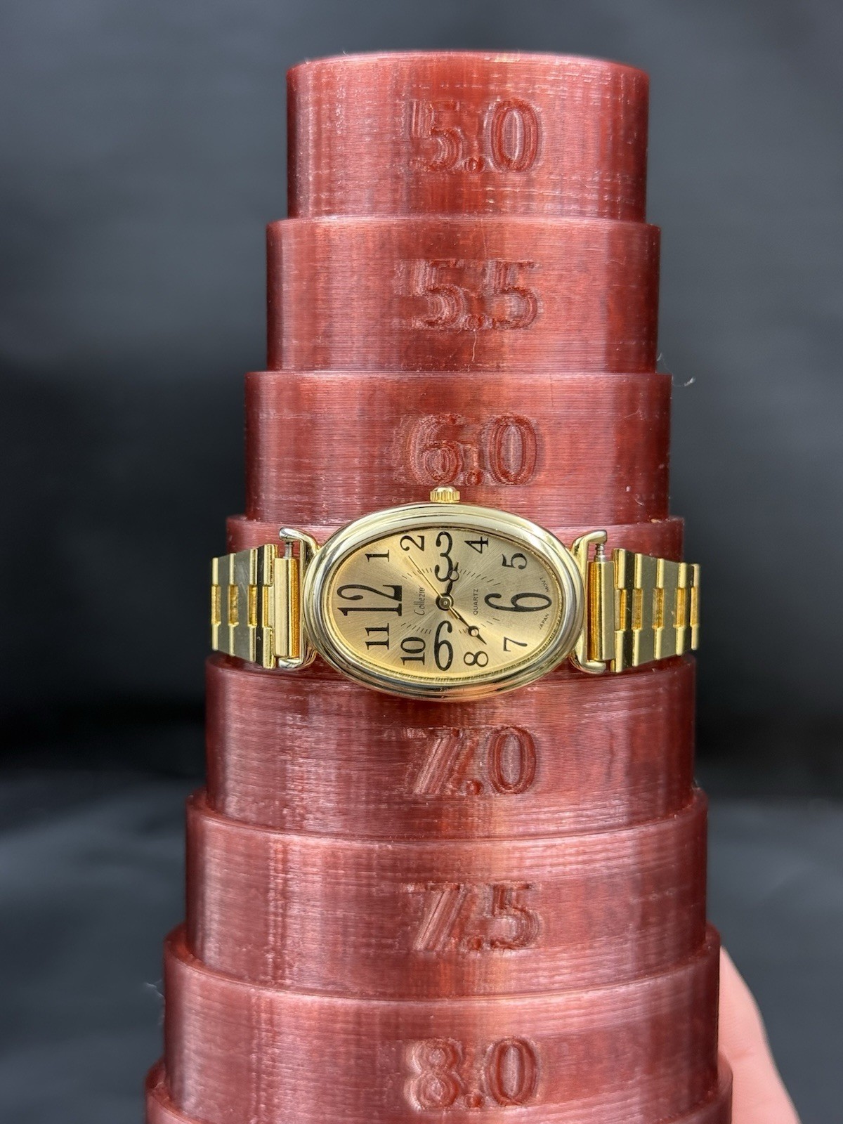 Vintage Collezio Women’s Gold Tone Oval Quartz Watch - Working