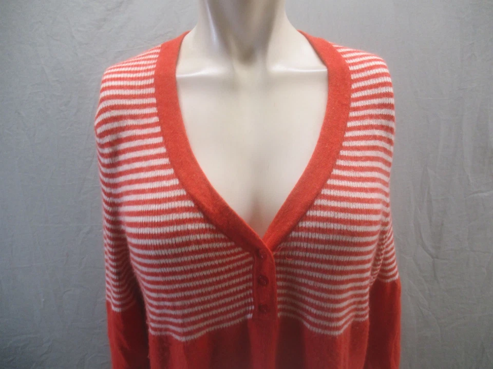 Vertigo Size XL Womens Red Striped Angora Wool Blend V Neck Softy Pull Over 051 - Image 2 of 4