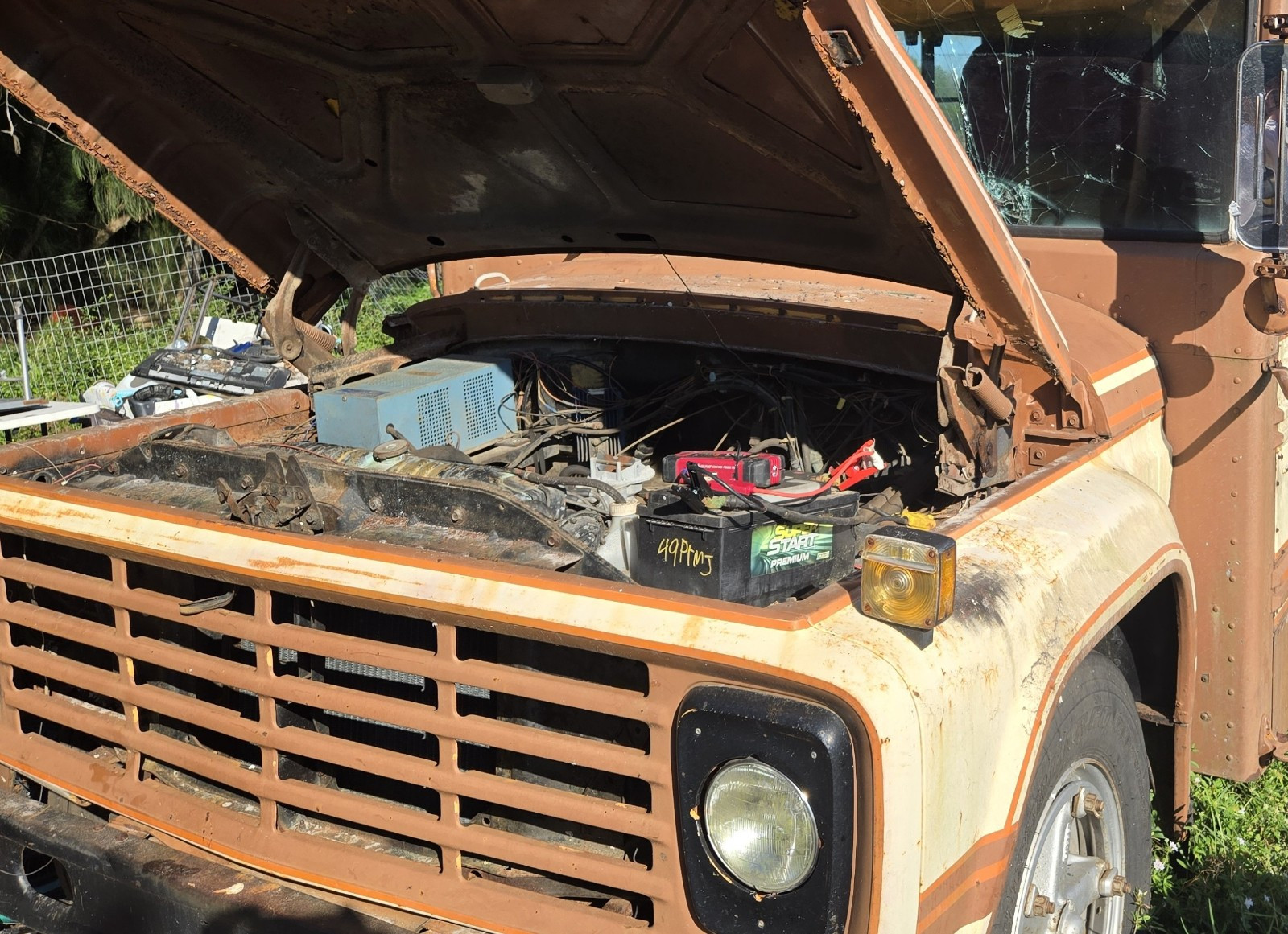 Professional Mariner Pro 60 - 80 4 Bank 80 amp boat marine battery charger