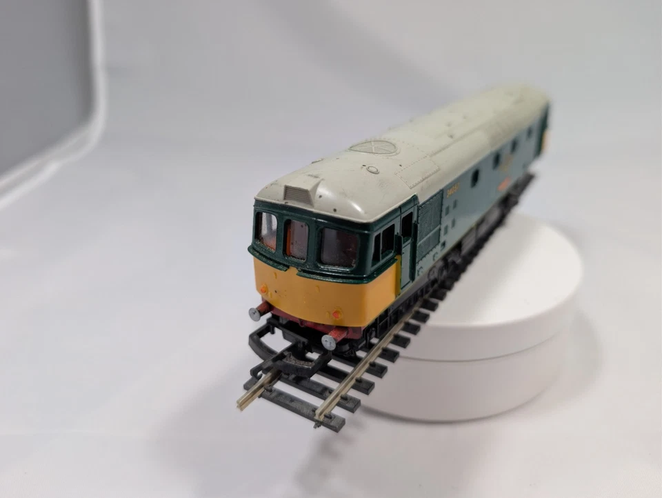 Locomotora Lima British Rail Clase 35 R.758 modelo número 34057. Foto 2 de 4