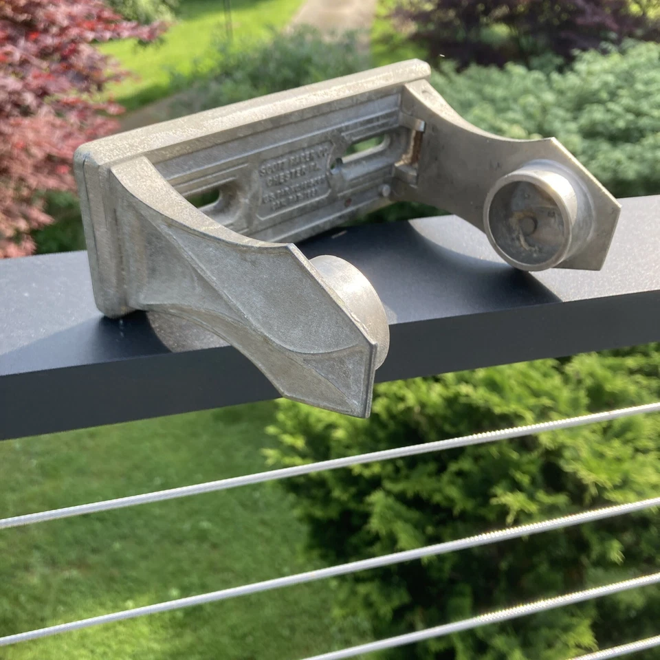 Soporte de papel higiénico de 1930 Art Deco Scott Paper Co Chester Pa EE. UU. herrajes Foto 3 de 4