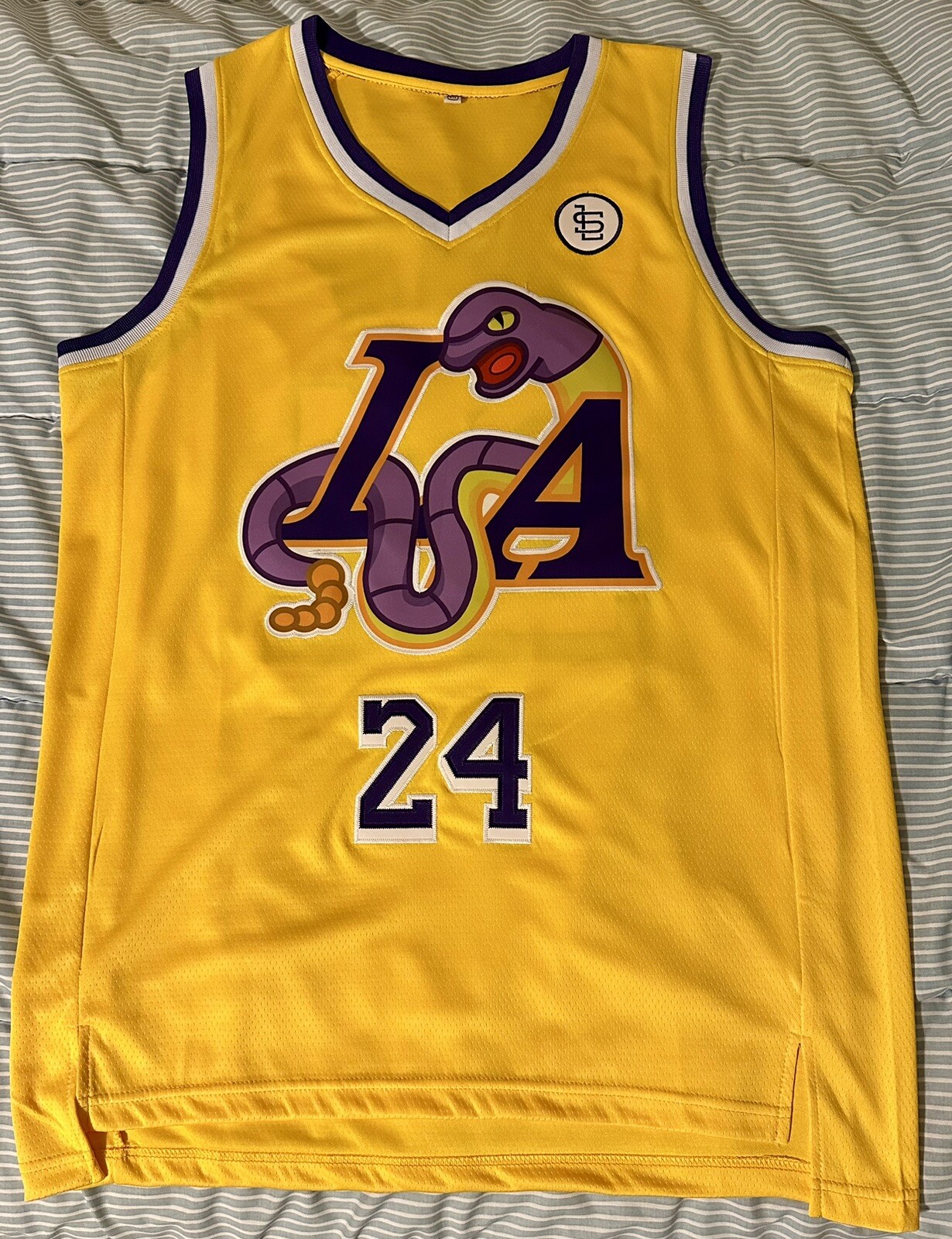 KOBE BRYANT LAKERS POKEMON EKANS BLACK MAMBA 🐍 JERSEY LUC SAMANSKI NBA Size L