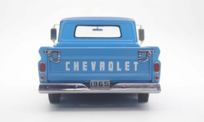 【SUNSTAR】1965 Chevrolet C-10 /1:18 #1386 1965 CHEVY C-10 STYLESIDE PICKUP LOWRIDER 1/18 scale DIECAST CAR