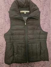 Kenneth Cole Reaction Down Vest Womens Black Puffer Quilted Sz Medium Excellent 
