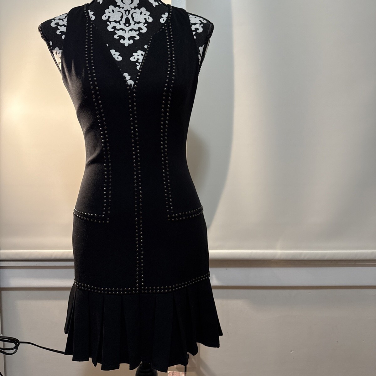 NWT Sam Edelman 2 Sexy Well made Studded Bottom Pleated Dress Black Cocktail
