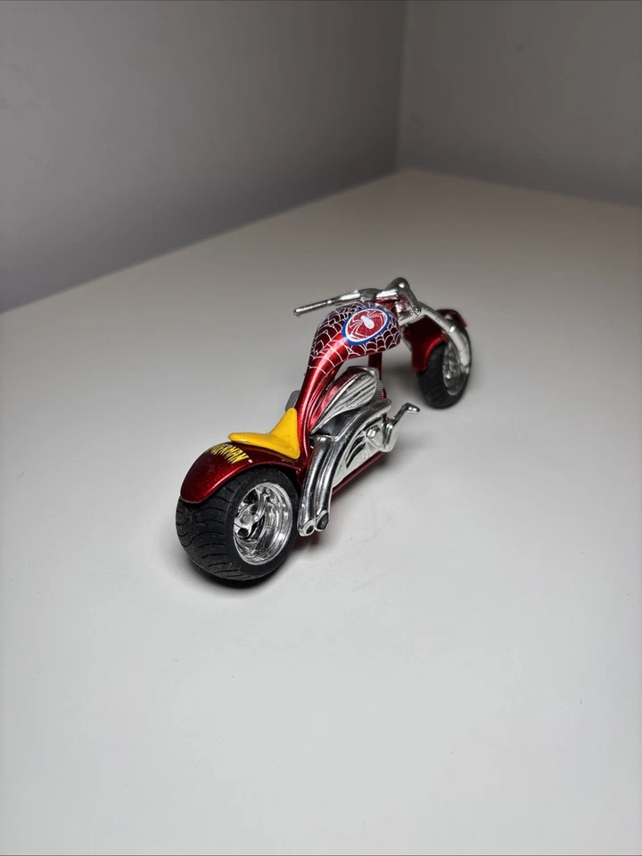 Maisto Marvel Heroes Motorcycle Collection Series #4 Spiderman Spider-Man 2005 - Image 3 of 4