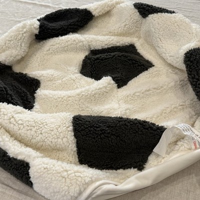 POTTERY BARN KIDS ANYWHERE SHERPA SOCCER BALL BEANBAG SLIPCOVER, 37.5'' X 29.6''