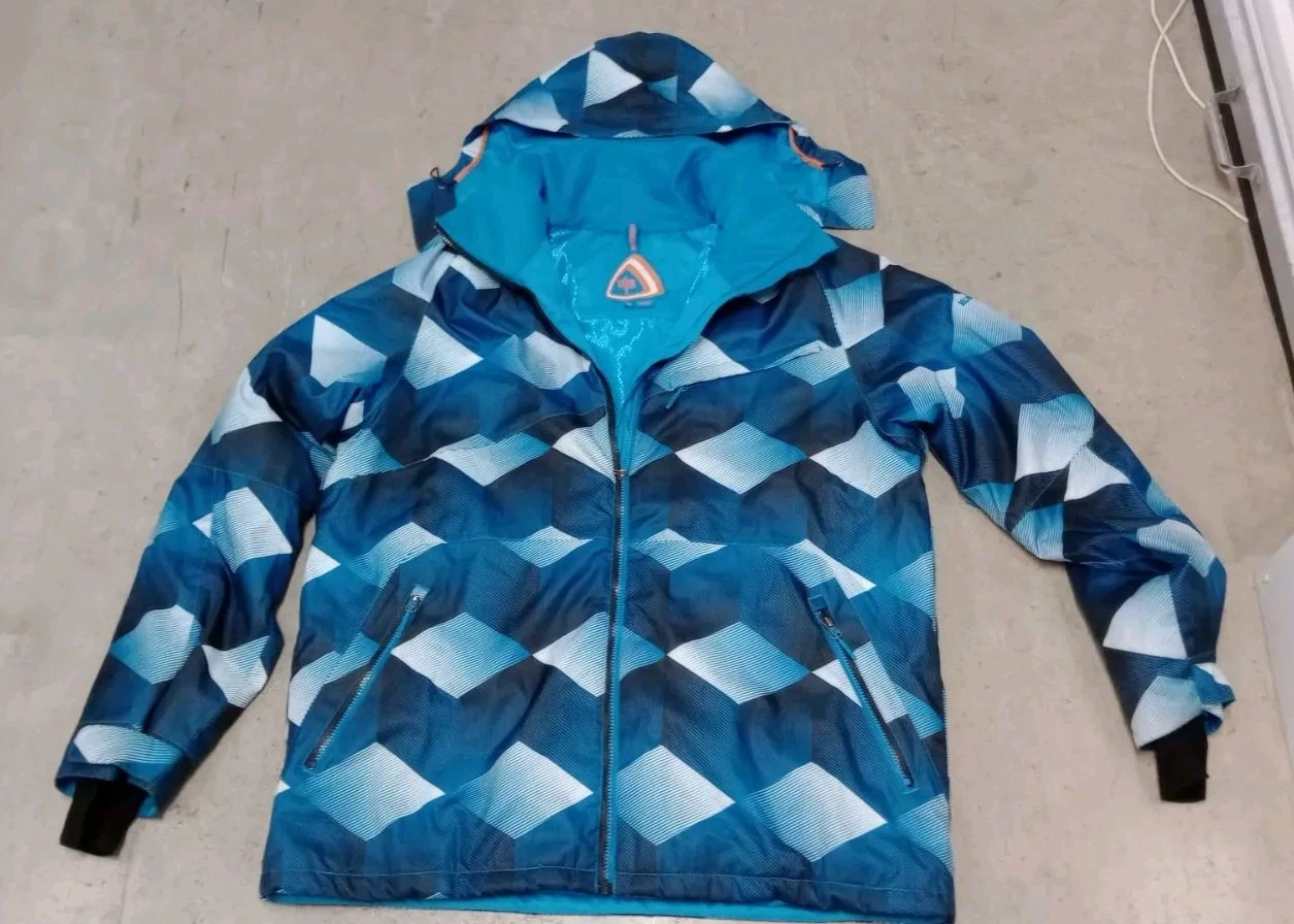 M3 Millennium Three Snow Jacket Men’s size XL , Multicolor