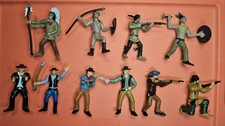 INDIAN NATIVES COWBOYS Plastic Soldier vintage PVC Spain / China - Lot of 10