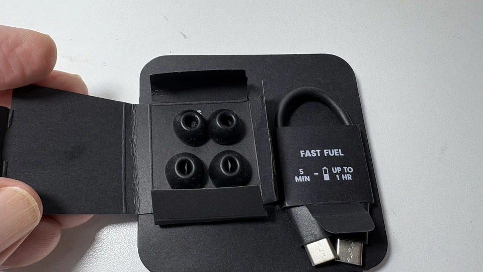 Beats by Dr. Dre Studio Buds A2514 Black Wireless Earbuds Charging Case Only, photo 2 of 2