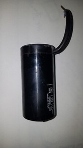 88µF Kühlschrank / Gefrierschrank Kompressor Starting Kondensator .s.Fotos!