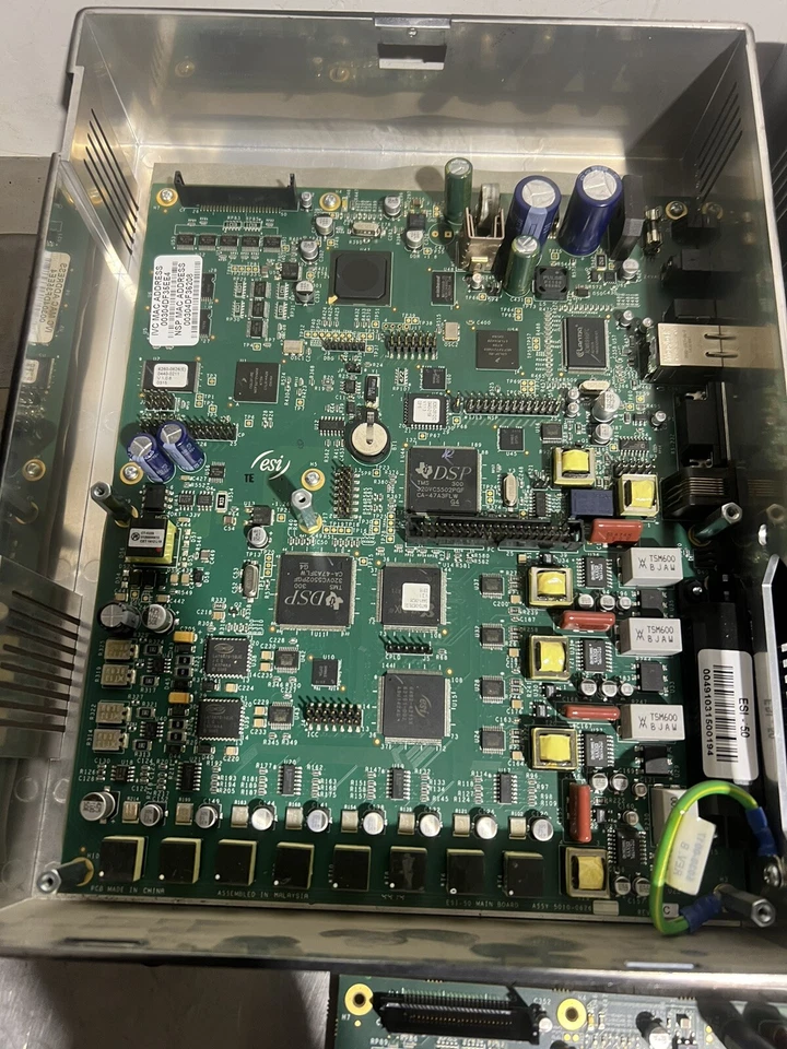 Sistema telefónico servidor de comunicaciones ESI 50, LC4758-22 Foto 3 de 4