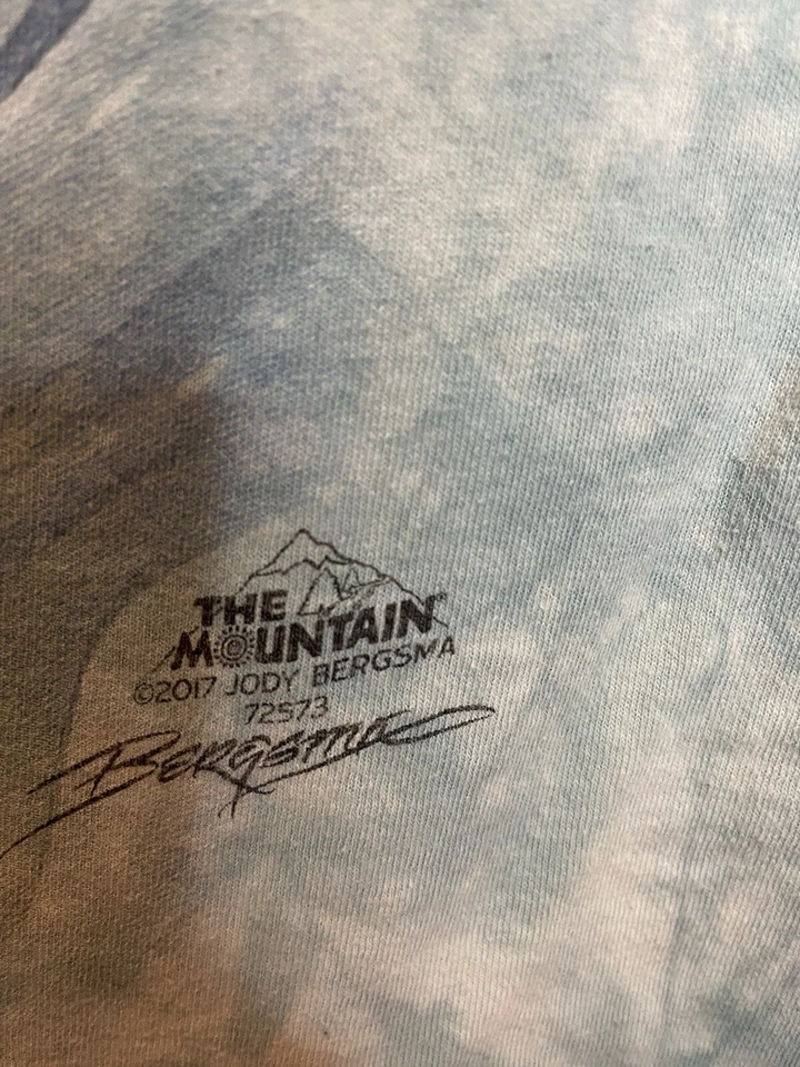 Love Like No Otter-Marca Mountain-Anitrias sostenidas de la mano-San Valentín-Tallas pequeñas Foto 3 de 4