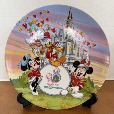 Walt Disney World 20th Anniversary Magical Years ''Strike Up the Band'' Plate 1991