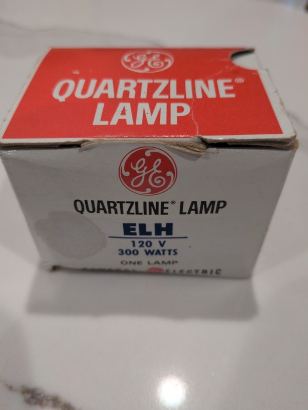New in Box GE Quartzline Projection Lamp ELH 300W 120V 