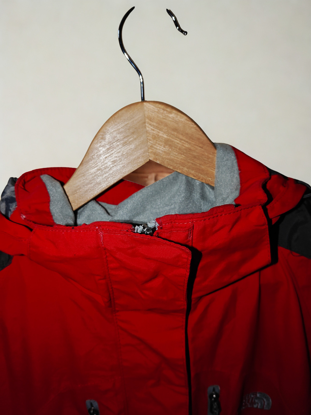 The North Face Summit Series Gore-Tex Red/Black Jacket Small - Waterproof image 7