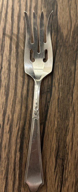 Rogers Lunt And Bowen Chateau Fork Sterling  7” 42.4 Gr