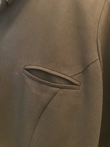 Liz Claiborne Petites Sophisticated Spring Jacket. Petites 4 . Gently Preowned - Picture 3 of 3
