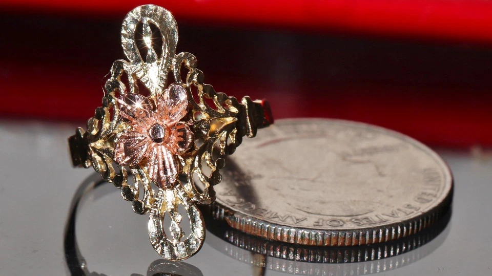 14k multi tone gold ring diamond cut flower sz 7.5 vintage handmade 2.65gr N3419 - Image 4 of 4