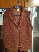 Woolrich Vest with Pockets Sz M 42 Inch Chest. HAZLEBERRY 3 Button.
