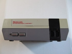 NES CONSOLE & RF SWITCH, MODEL NO. NES-001 - TESTED - CONSOLE ONLY - READ BELOW-