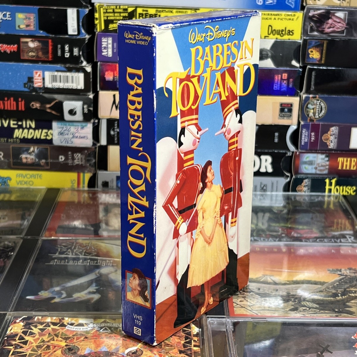 Babes in Toyland 1961 VHS Tested Annette Funicello Ray Bolger