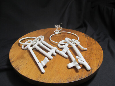 Metal decorative key sets