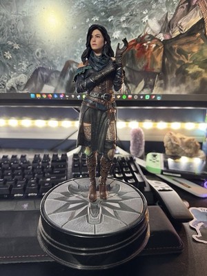 Dark Horse Deluxe The Witcher 3: Wild Hunt - Yennefer of Vengerberg Series 2